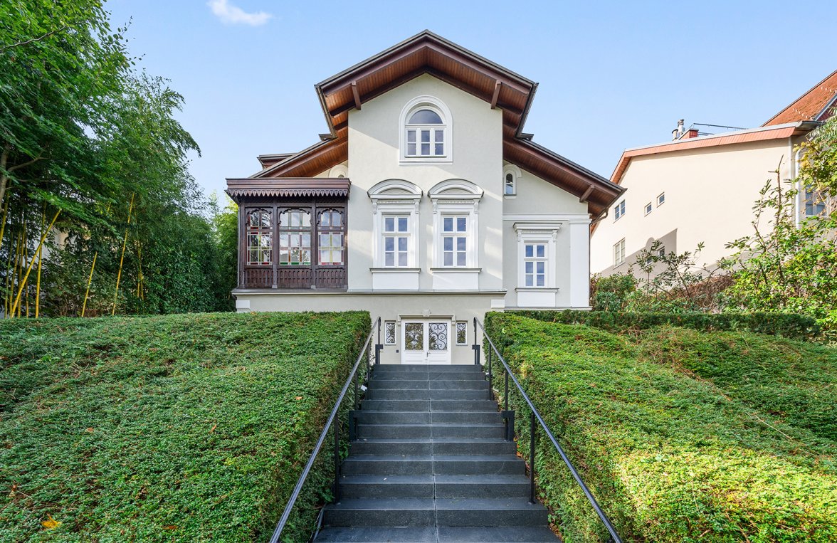 Immobilie in 3400 Niederösterreich - Klosterneuburg: Repräsentative Jugendstilvilla: Detailgetreu saniert mit Gästehaus und Weinkeller - bild 1