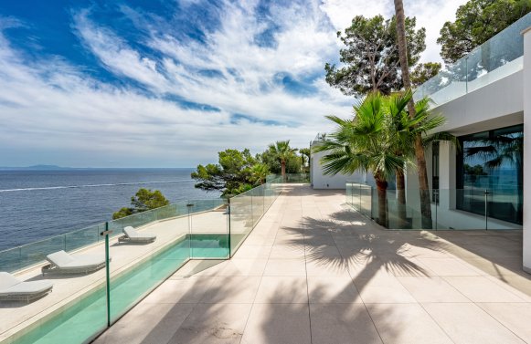 Immobilie in 07181 Mallorca - Cala Vinyes: Villa Deluxe mit gigantischem Blick - direkt am Meer mit eigenem Meerzugang