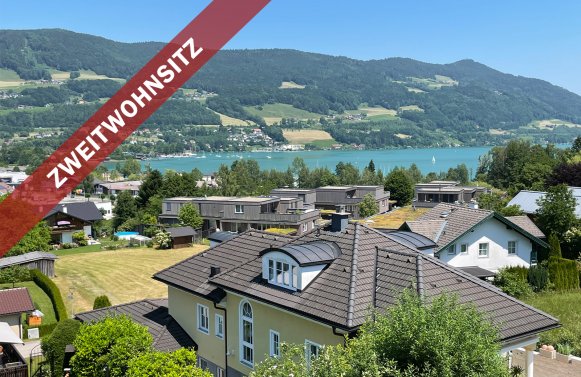 Property in 5310 Salzkammergut - Mondsee-Höribach: Penthouse maisonette with second-home designation close to the lake!