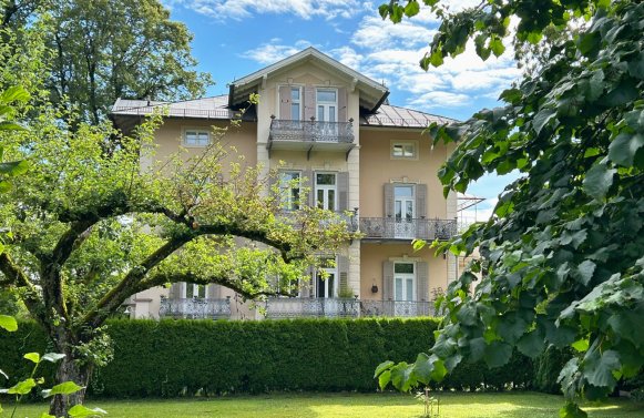 Immobilie in 83435 Bayern - Bad Reichenhall: Alles was das Herz begehrt! Luxuriöse, modern möblierte 2-Zimmerwohnung