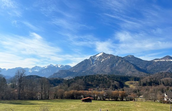 Immobilie in 83250 Bayern - Marquartstein: Baugrund im Herzen vom Chiemgau - unverbaubares Bergpanorama