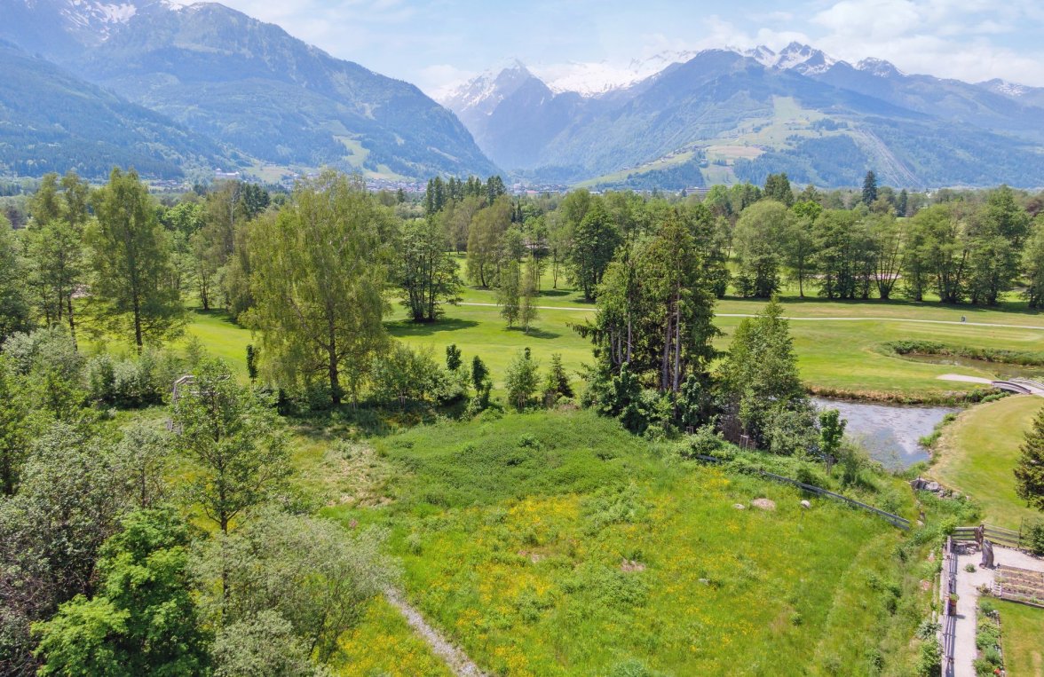 Immobilie in 5700 Salzburg - Zell am See: Grundstück mit 1.600 m² direkt am Golfplatz von Zell am See! - bild 1