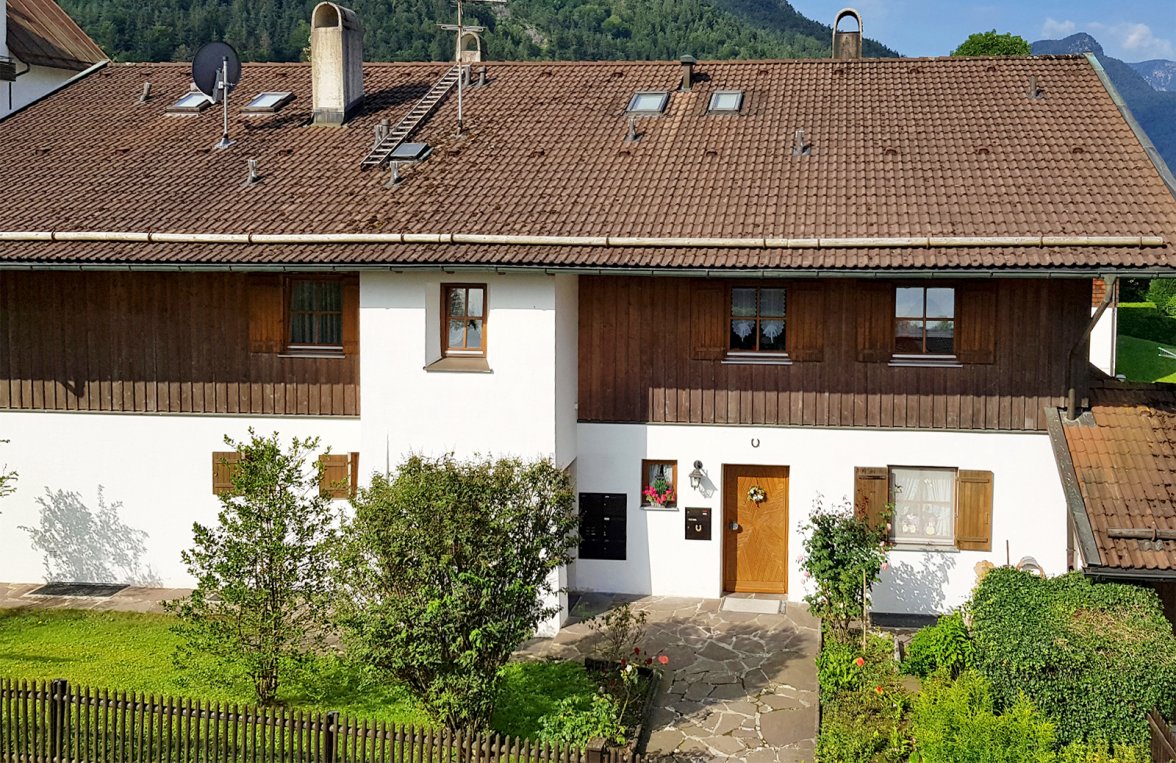 Immobilie in 83457 Bayern - Bayerisch Gmain: Landluft! Einmalige Investitions-Gelegenheit mit Potential zur Wertsteigerung - bild 1