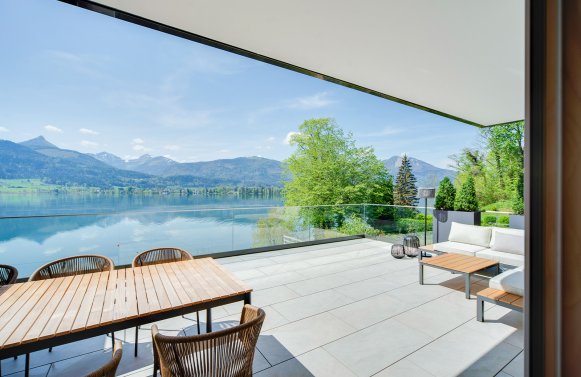 Property in 5360 Salzkammergut - Wolfgangsee: SEE-STYLE! 3-room apartment with private jetty in St. Wolfgang